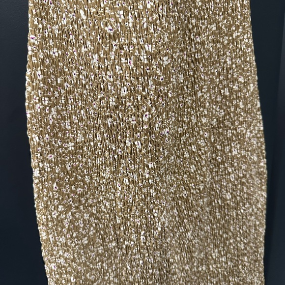 PrettyGarden Beige Floral Puff Sleeve Dress Size M - Picture 4 of 5